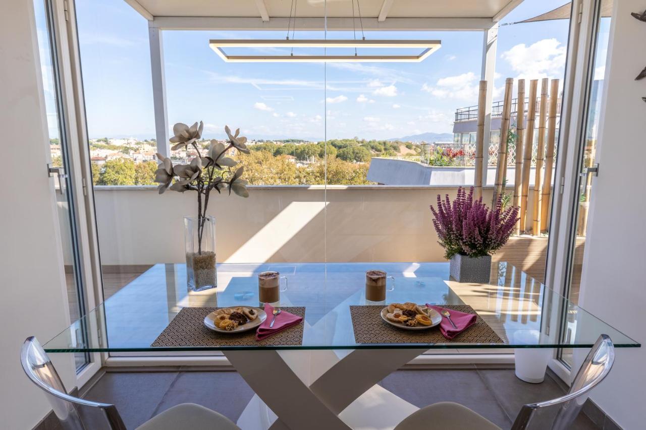 Penthouse With A Panoramic Rooftop In Trastevere With Seasonally Jacuzzi Rzym Zewnętrze zdjęcie