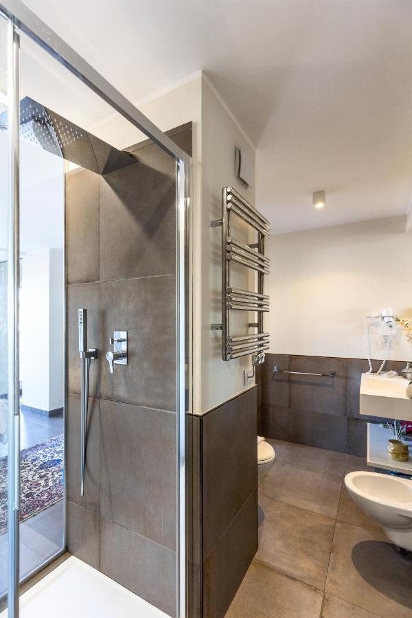 Penthouse With A Panoramic Rooftop In Trastevere With Seasonally Jacuzzi Rzym Zewnętrze zdjęcie