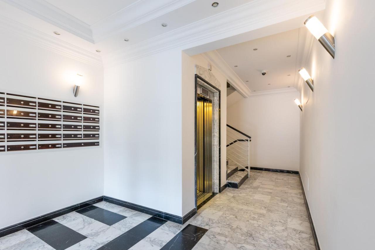 Penthouse With A Panoramic Rooftop In Trastevere With Seasonally Jacuzzi Rzym Zewnętrze zdjęcie
